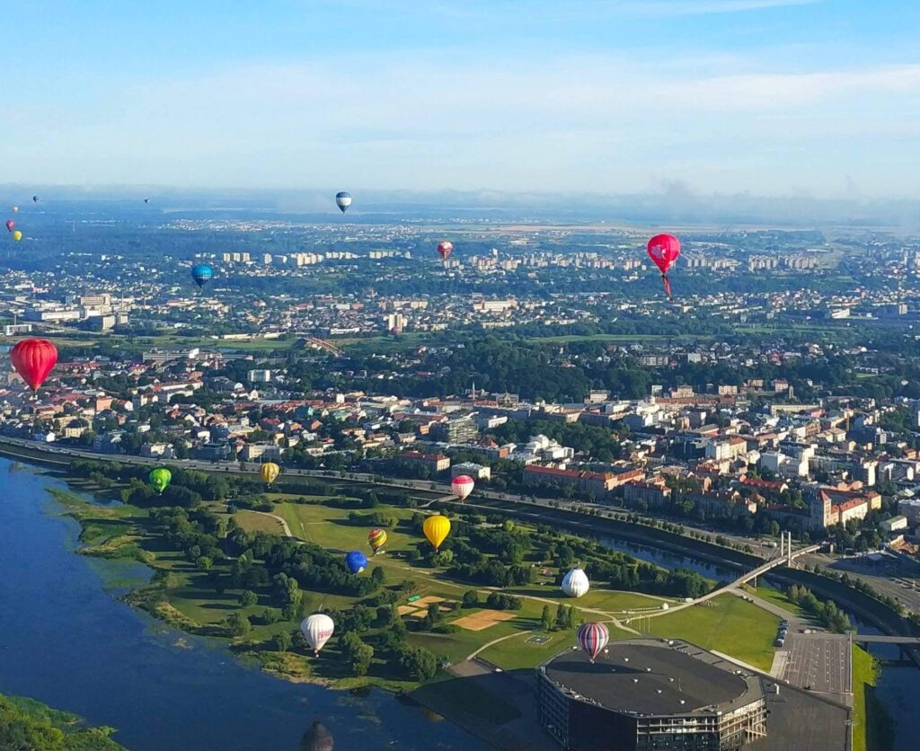 Skrydis oro balionu Kaune